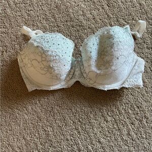 Victoria's Secret Dream Angels White Lace Crystal Balconette Bra Adjustable 34D